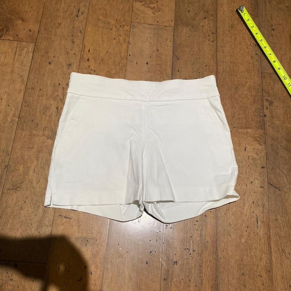 New York & Company Cream White mini shorts Size M